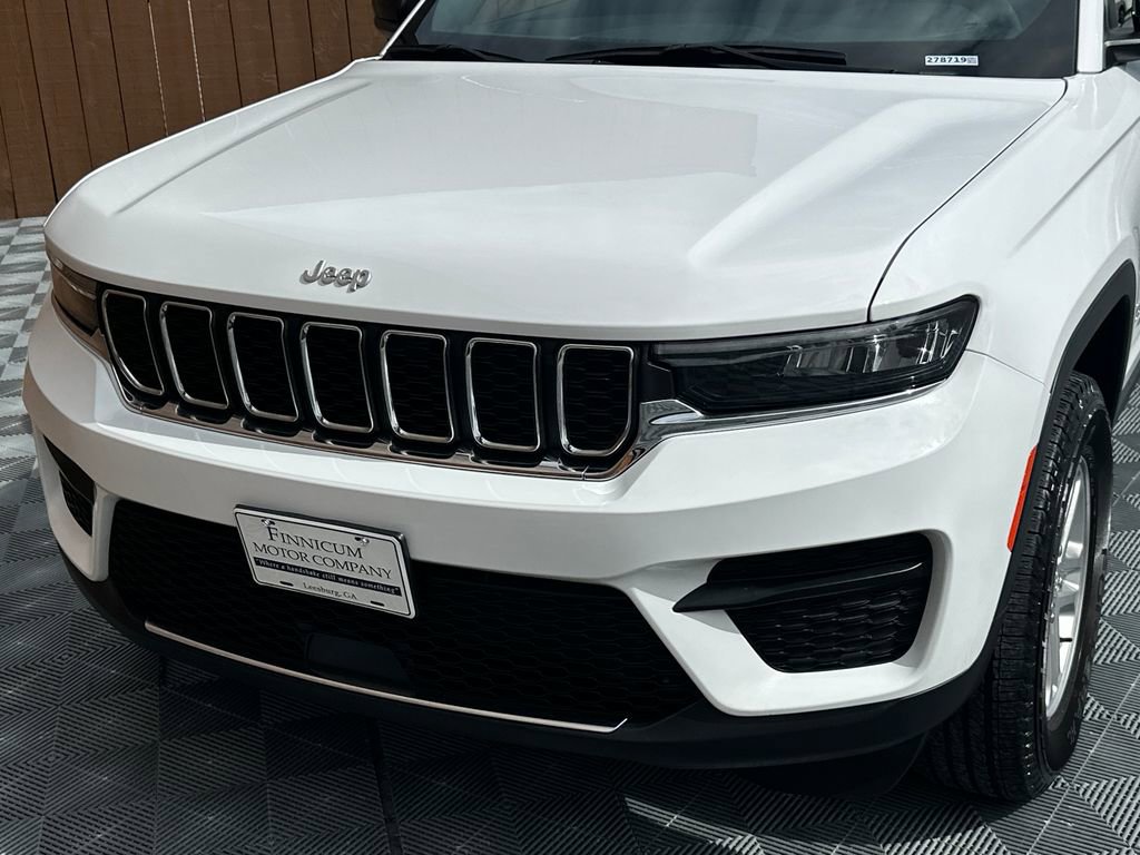 Used 2025 Jeep Grand Cherokee Laredo w/ Trailer Tow Package image 23