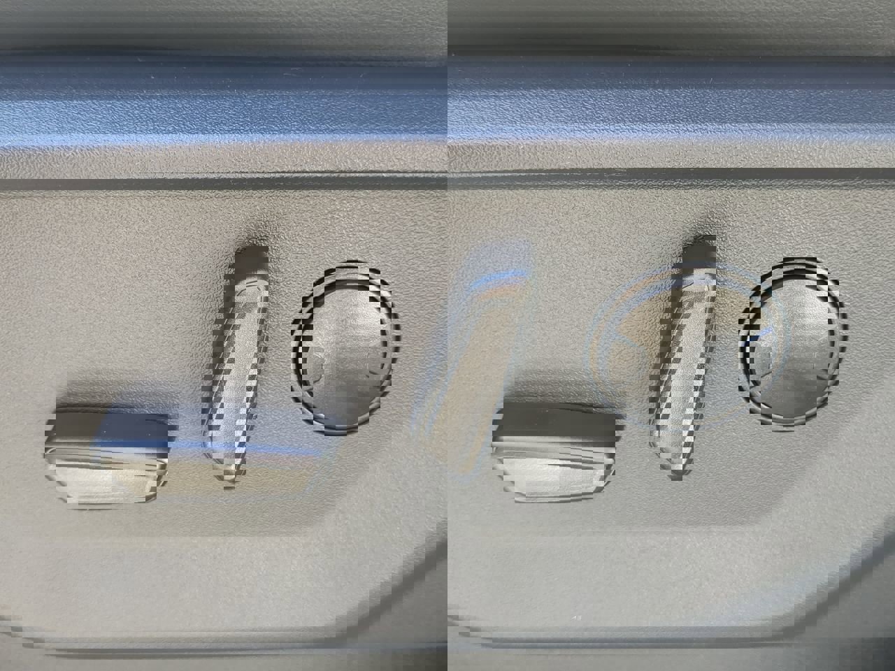 New 2026 Ford Expedition Active image 28