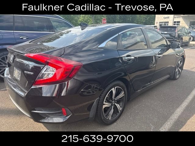 Used 2018 Honda Civic Touring image 2