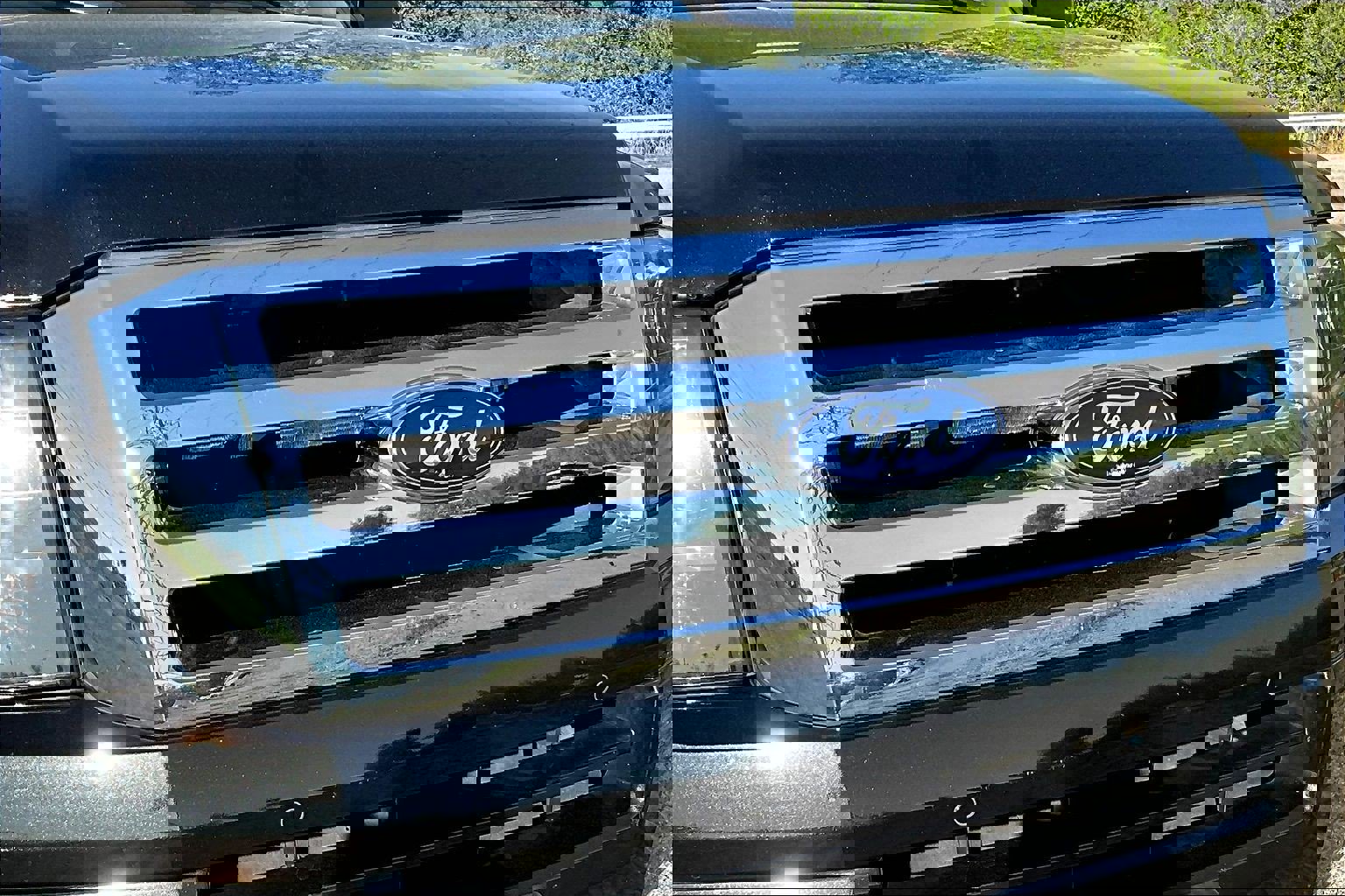 Used 2013 Ford Expedition Limited image 34