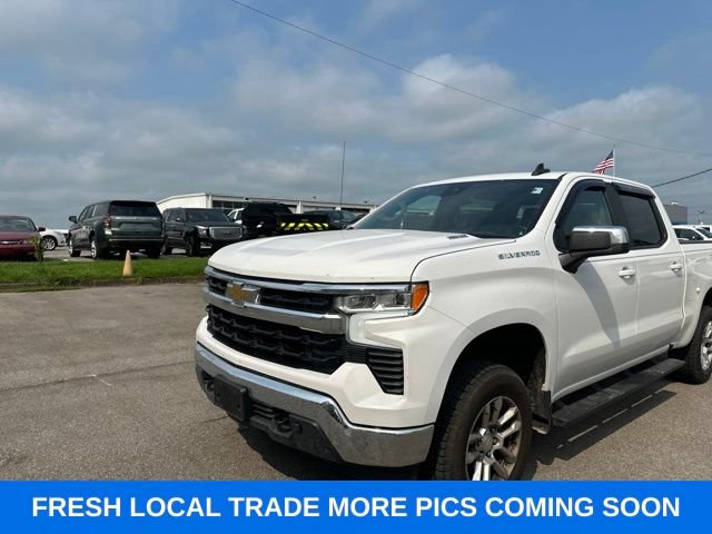 Used 2022 Chevrolet Silverado 1500 LT w/ Protection Package AWD/4WD image 2