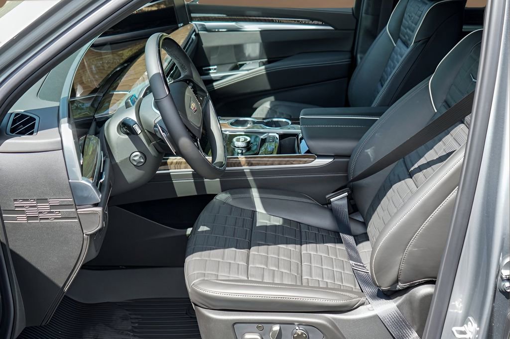 New 2026 Cadillac Escalade Sport w/ Touring Package image 9