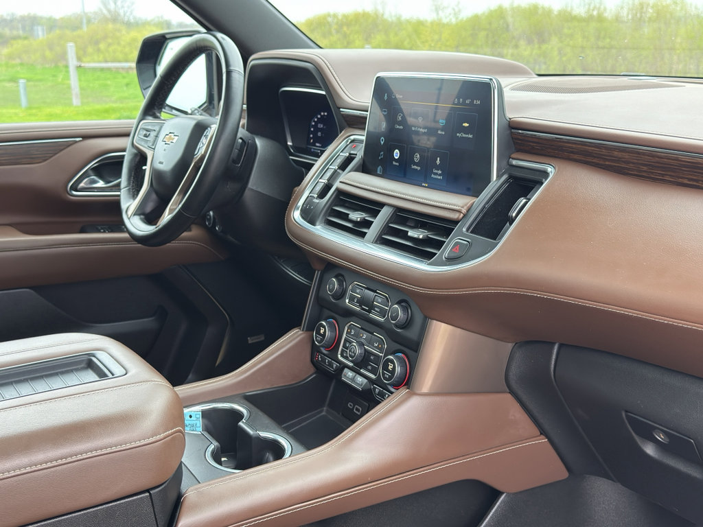 Used 2023 Chevrolet Suburban High Country AWD/4WD image 30