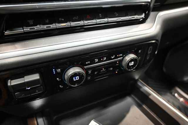 New 2026 Chevrolet Silverado 2500 High Country w/ High Country Premium Package AWD/4WD image 20