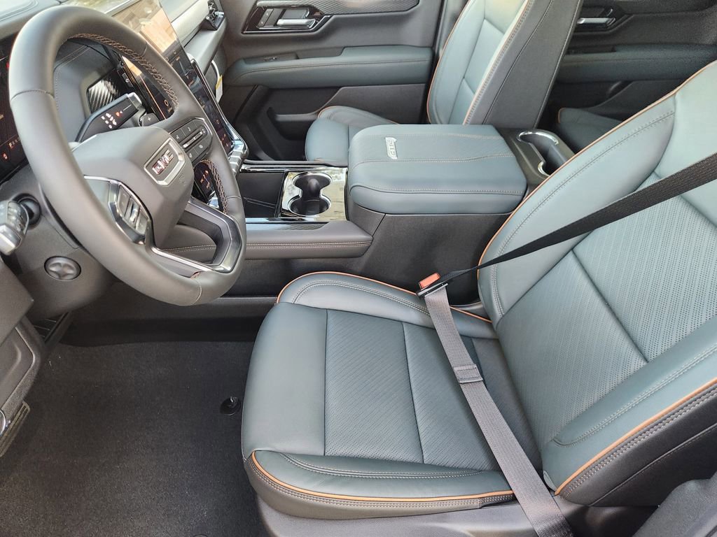 New 2026 GMC Yukon AT4 w/ LPO, Floor Liner Package image 8