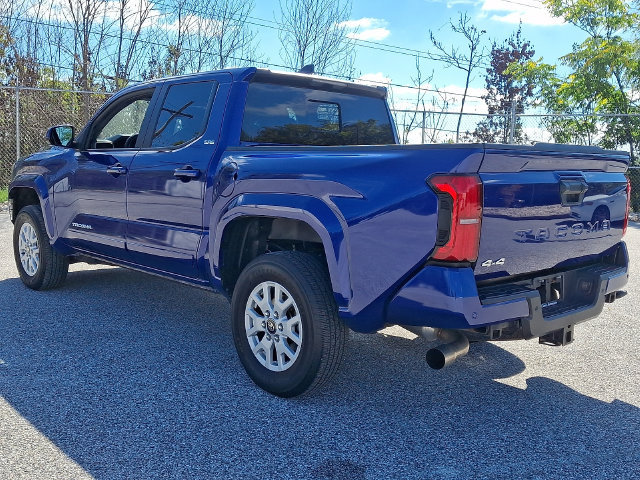Used 2024 Toyota Tacoma SR5 AWD/4WD image 7