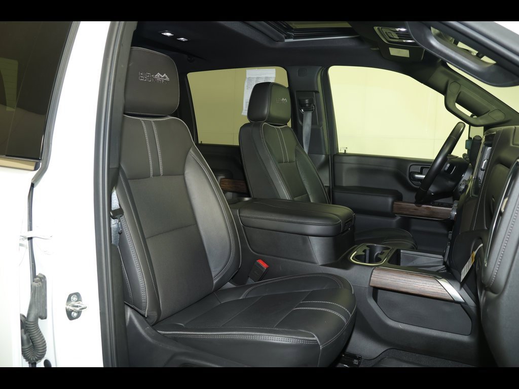 Used 2023 Chevrolet Silverado 2500 High Country w/ Z71 Off-Road Package image 33