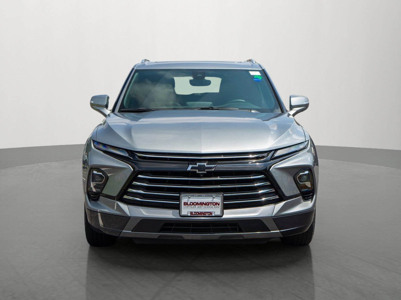 Used 2023 Chevrolet Blazer Premier w/ Driver Confidence II Package AWD/4WD image 2
