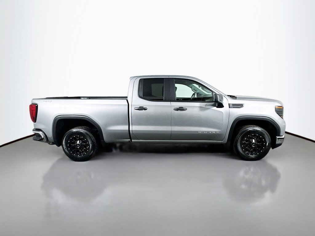 Used 2025 GMC Sierra 1500 Pro w/ Pro Value Package image 6