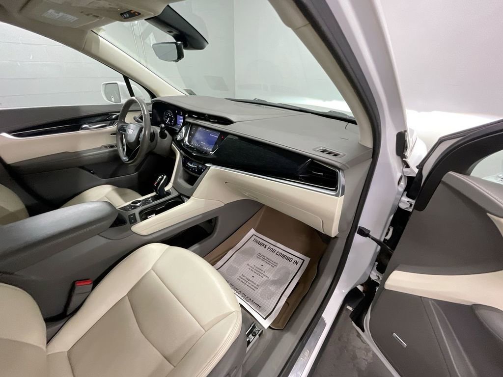 Used 2020 Cadillac XT6 Premium Luxury image 29