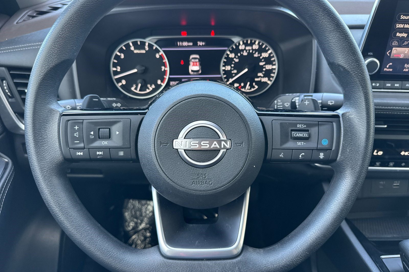 Used 2023 Nissan Rogue SV FWD image 16