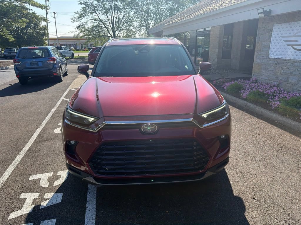 Used 2026 Toyota Grand Highlander AWD image 3