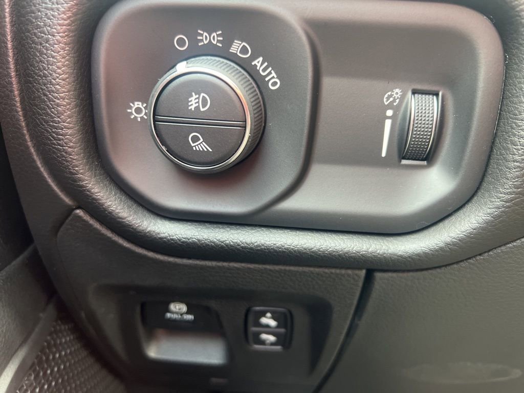 Used 2023 RAM 1500 Big Horn image 20