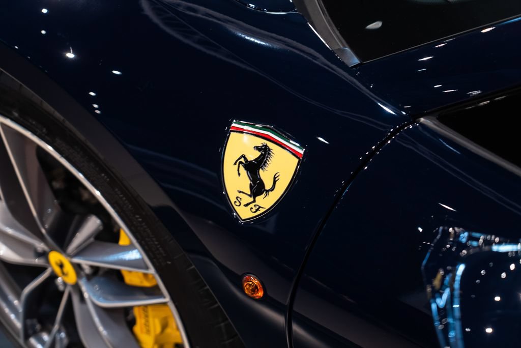 Used 2018 Ferrari 488 Spider RWD image 12