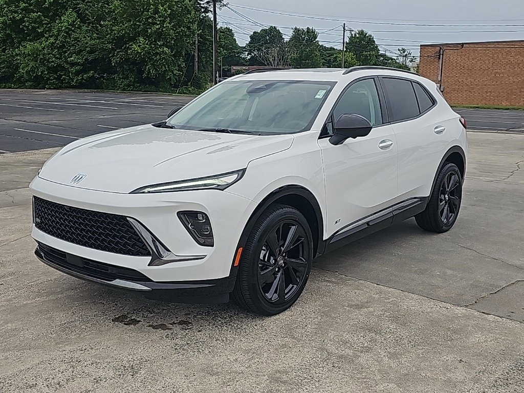 New 2025 Buick Envision Sport Touring image 4