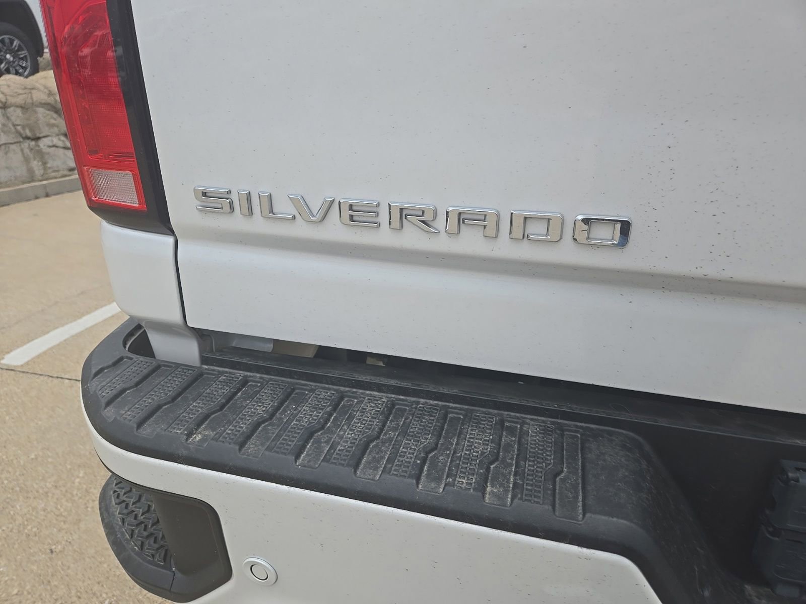 Used 2024 Chevrolet Silverado 3500 High Country w/ High Country Premium Package AWD/4WD image 10