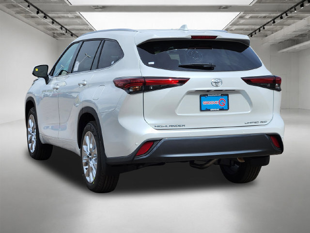 New 2026 Toyota Highlander Limited AWD/4WD image 3