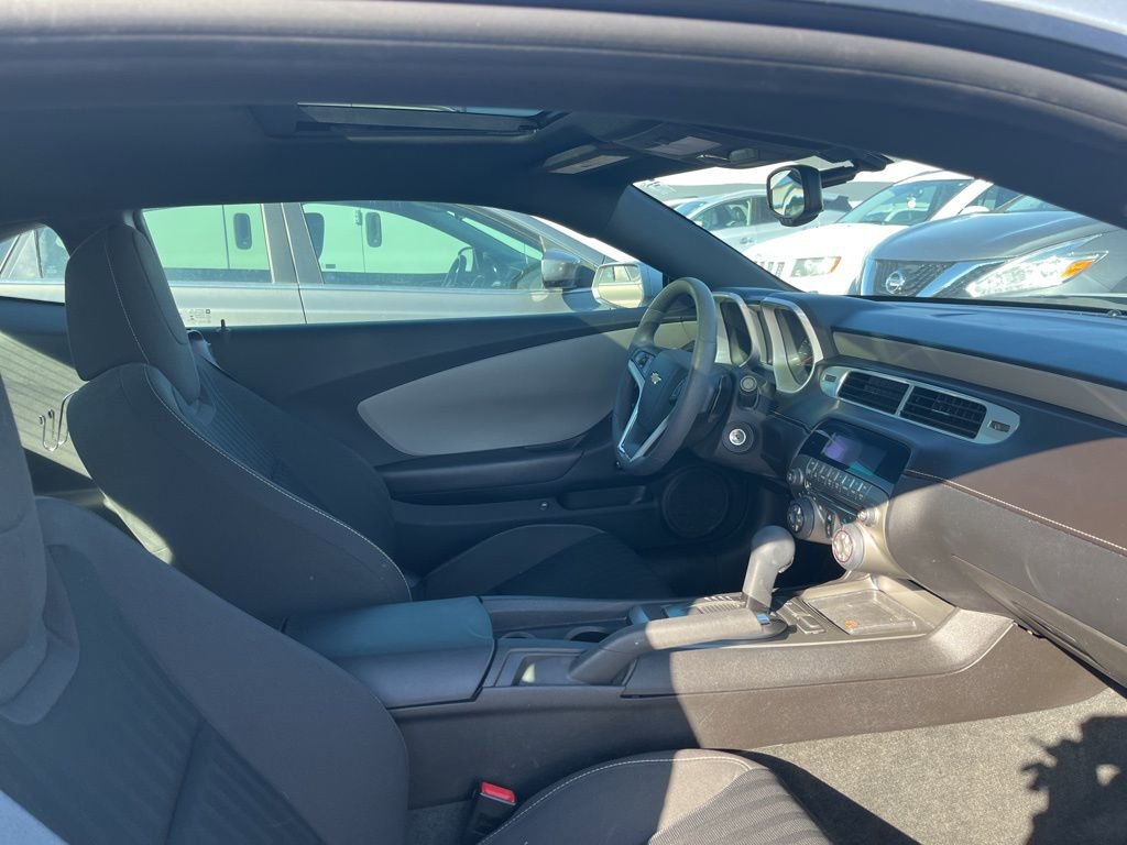 Used 2012 Chevrolet Camaro LS RWD image 2