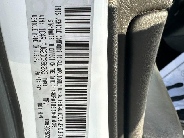 Used 2016 Jeep Grand Cherokee Summit image 27