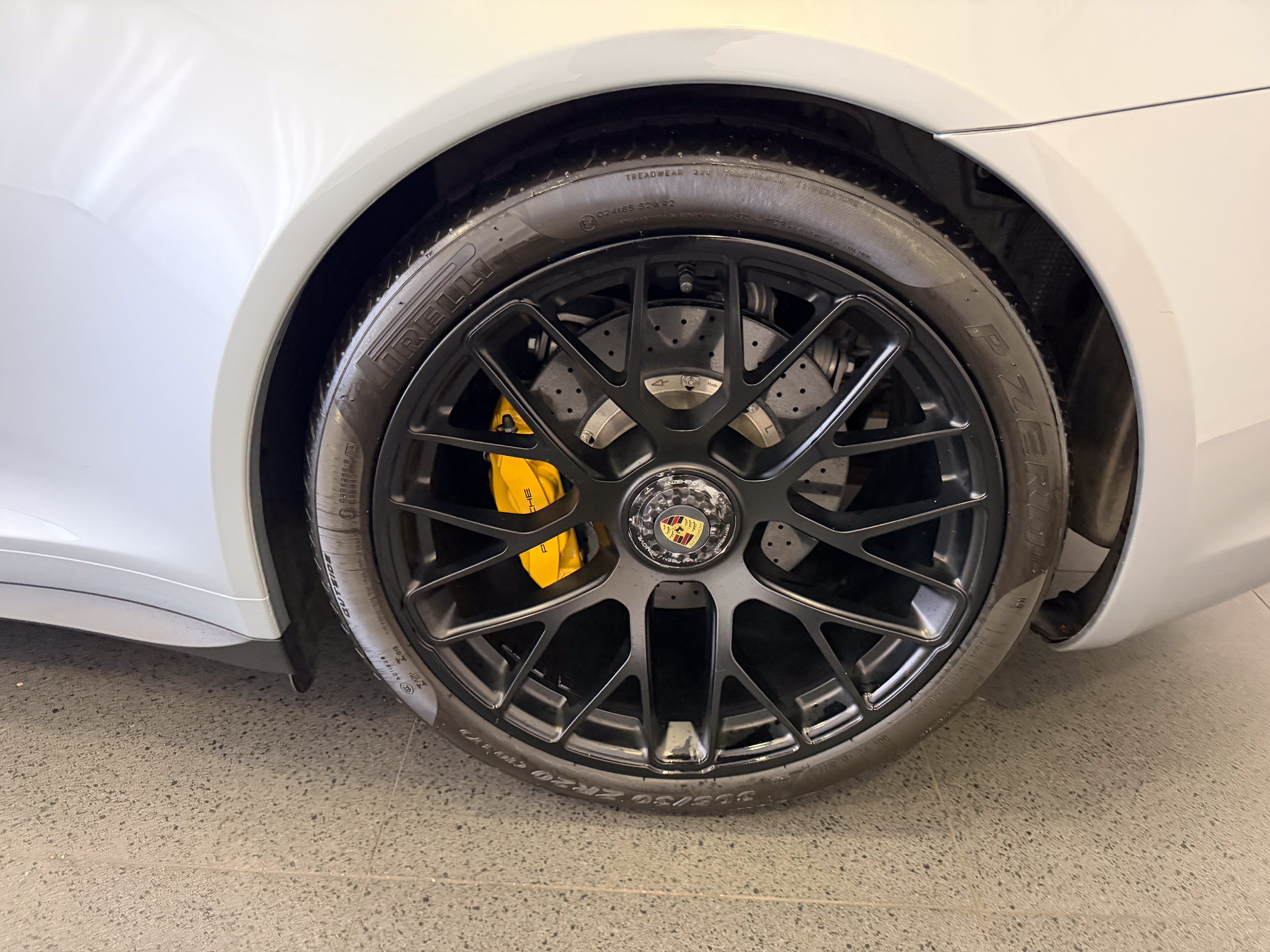 Used 2016 Porsche 911 Carrera GTS RWD image 12