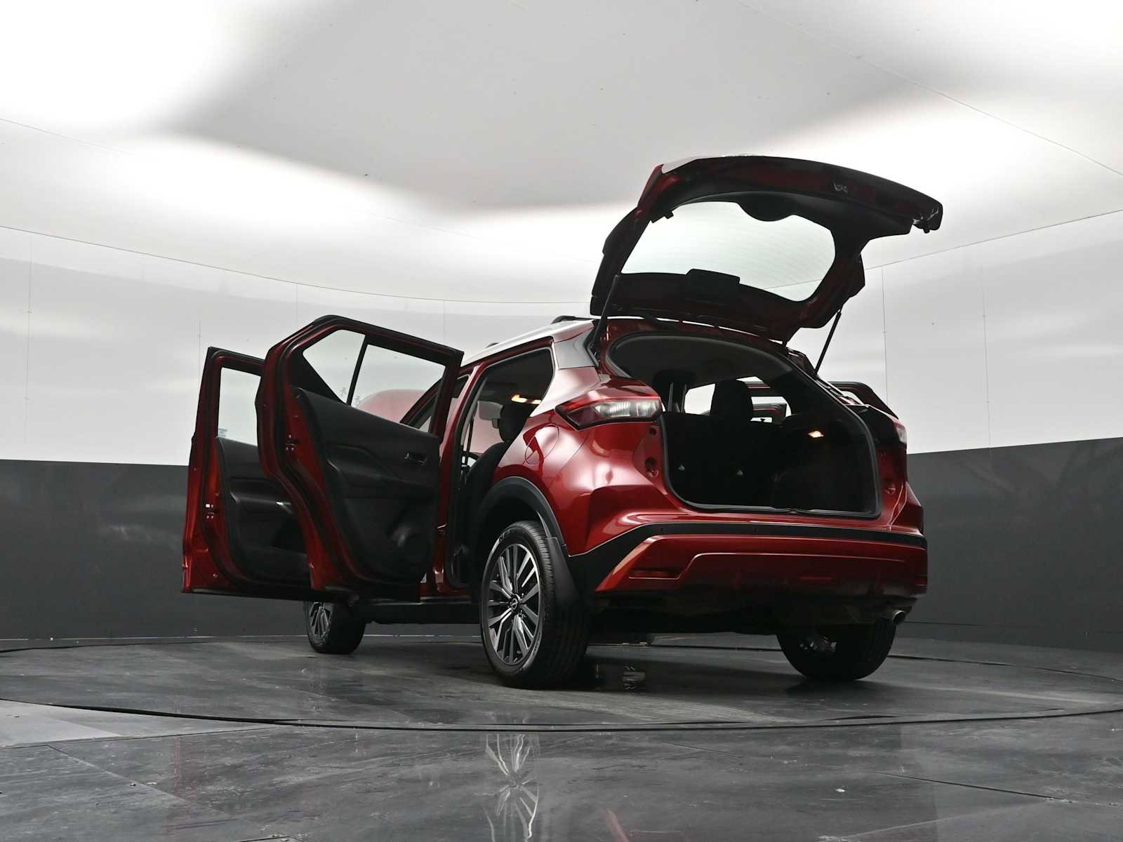 Used 2022 Nissan Kicks SV w/ Interior Electronics Package image 37