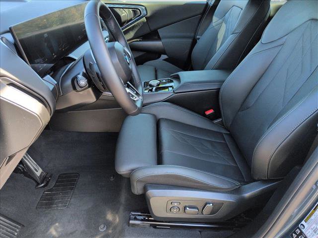 Used 2025 BMW X3 xDrive30i w/ M Sport Package image 16