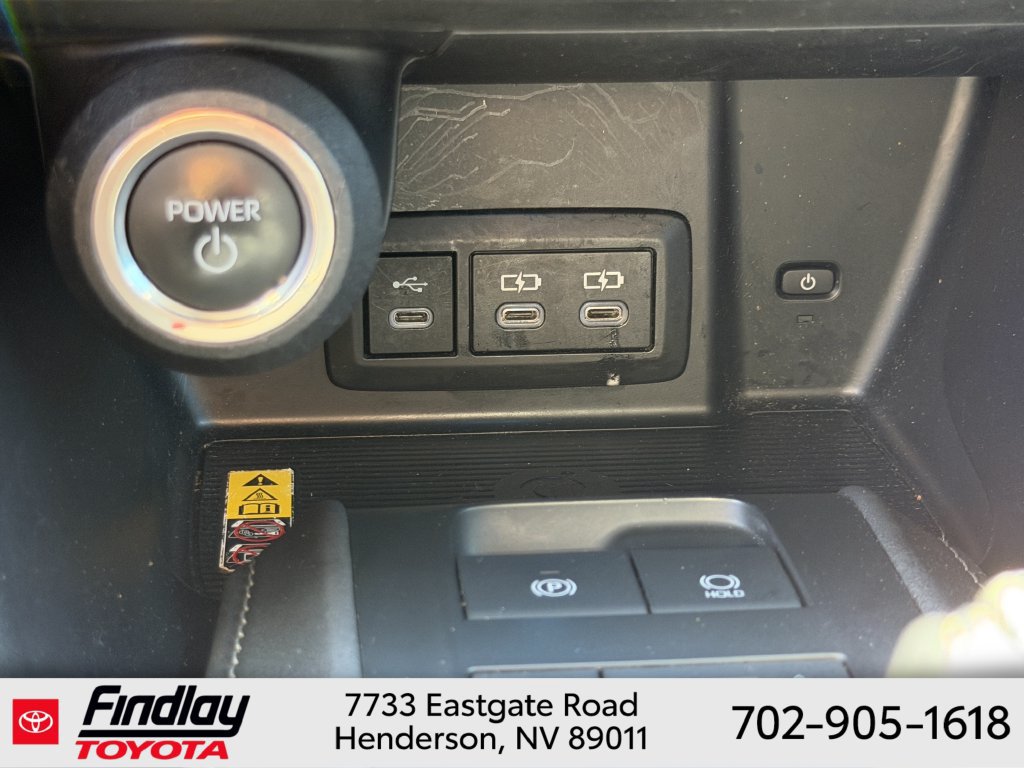 Certified 2023 Toyota Venza LE AWD/4WD image 29