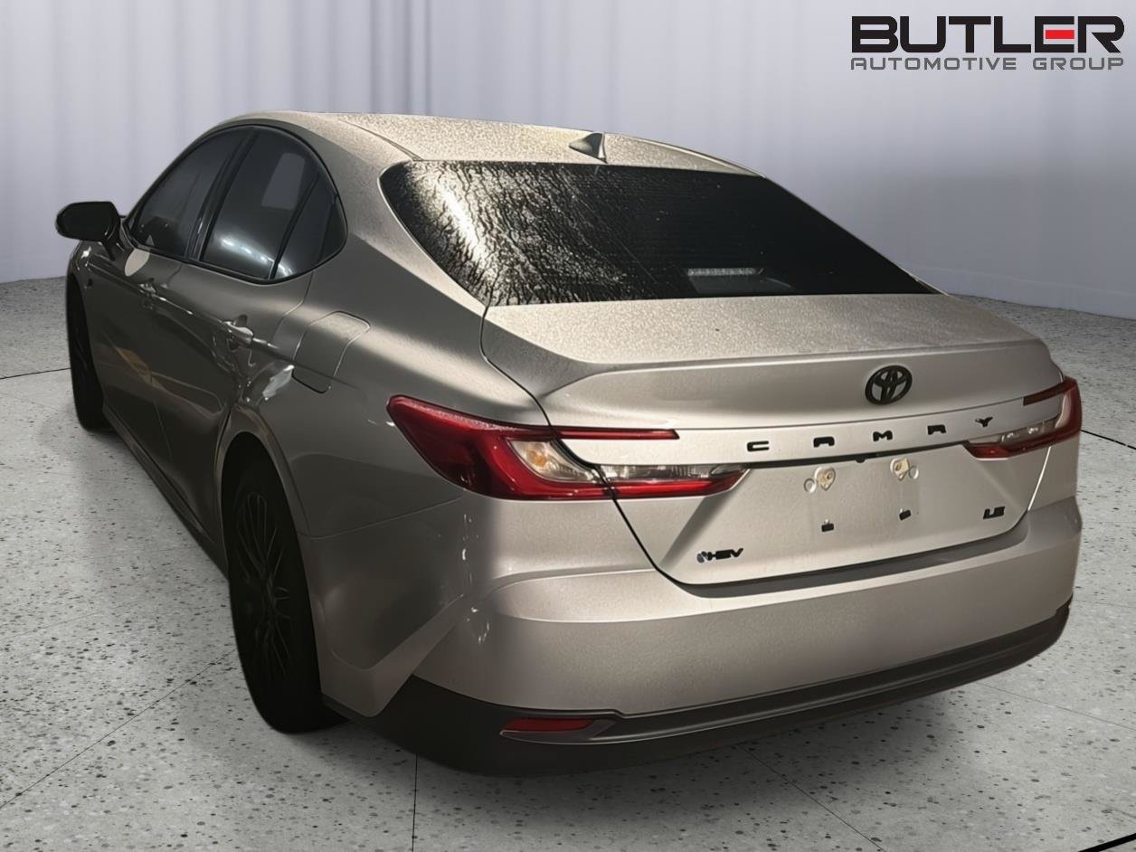 Used 2026 Toyota Camry LE FWD image 9
