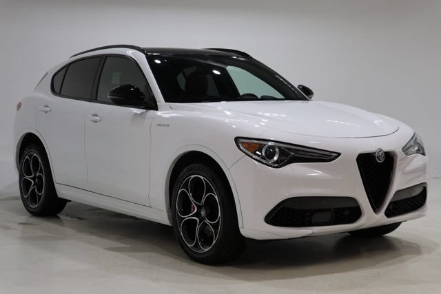 Used 2023 Alfa Romeo Stelvio Veloce