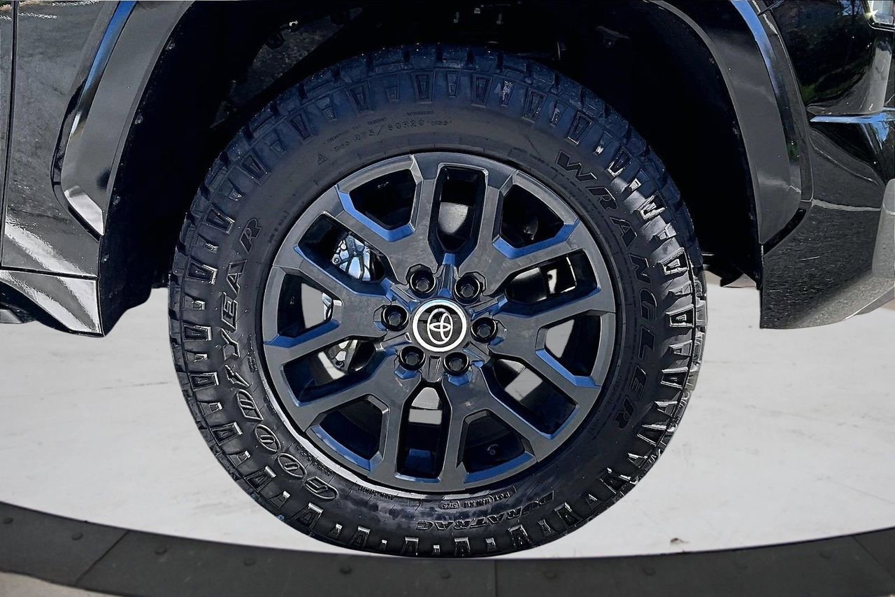 Used 2024 Toyota Tundra Platinum image 34