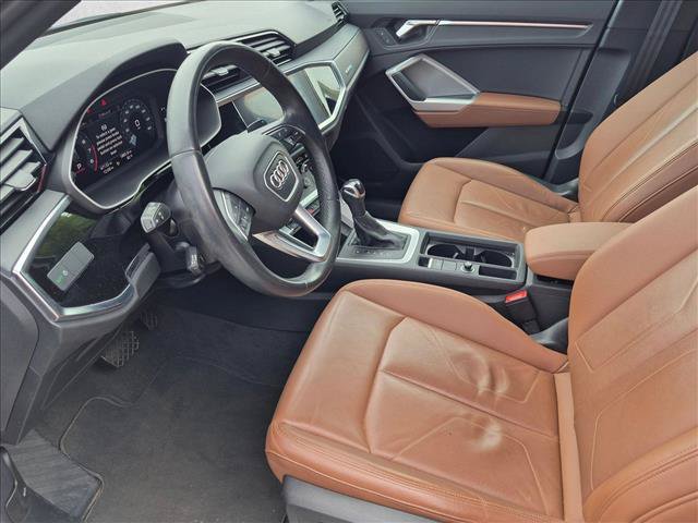 Used 2022 Audi Q3 2.0T Premium w/ Convenience Package AWD/4WD image 12