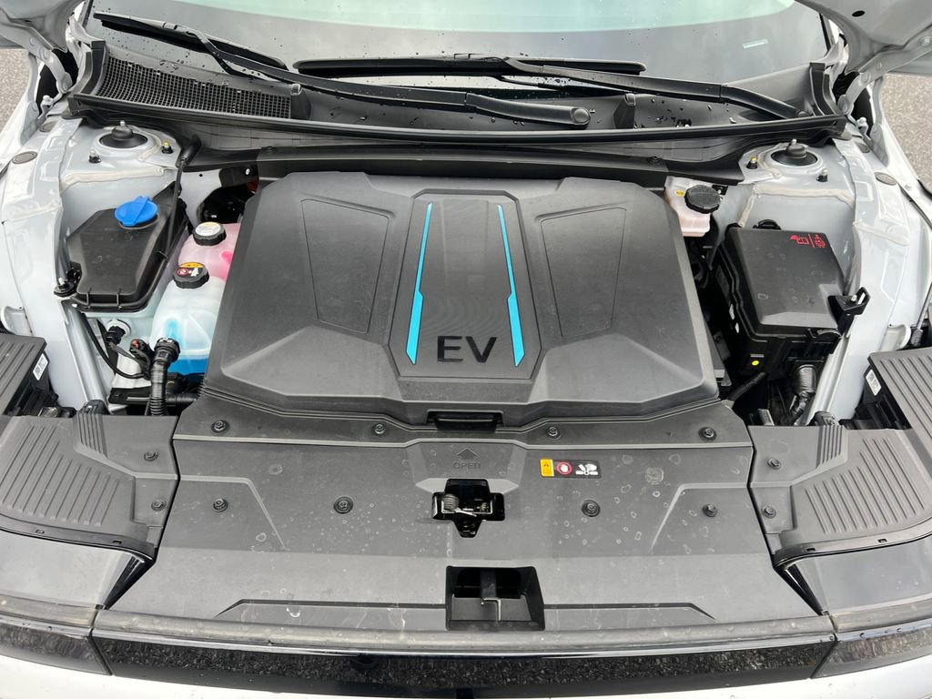 Certified 2024 Hyundai Ioniq 5 SE image 26