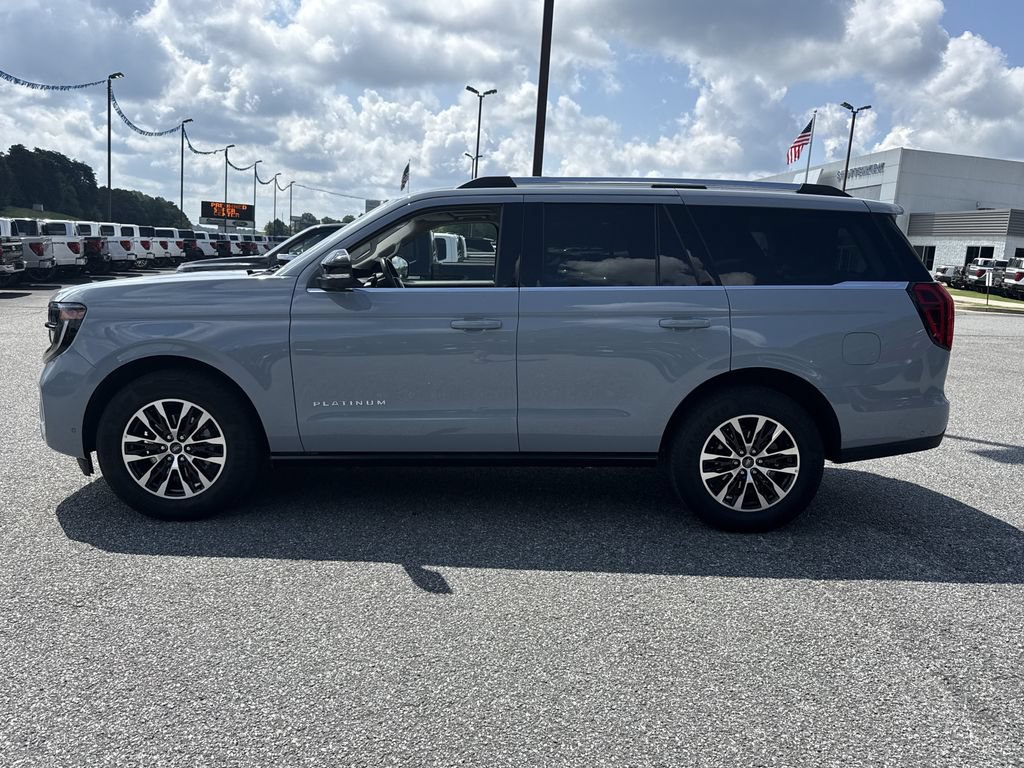 Used 2025 Ford Expedition Platinum AWD/4WD image 4