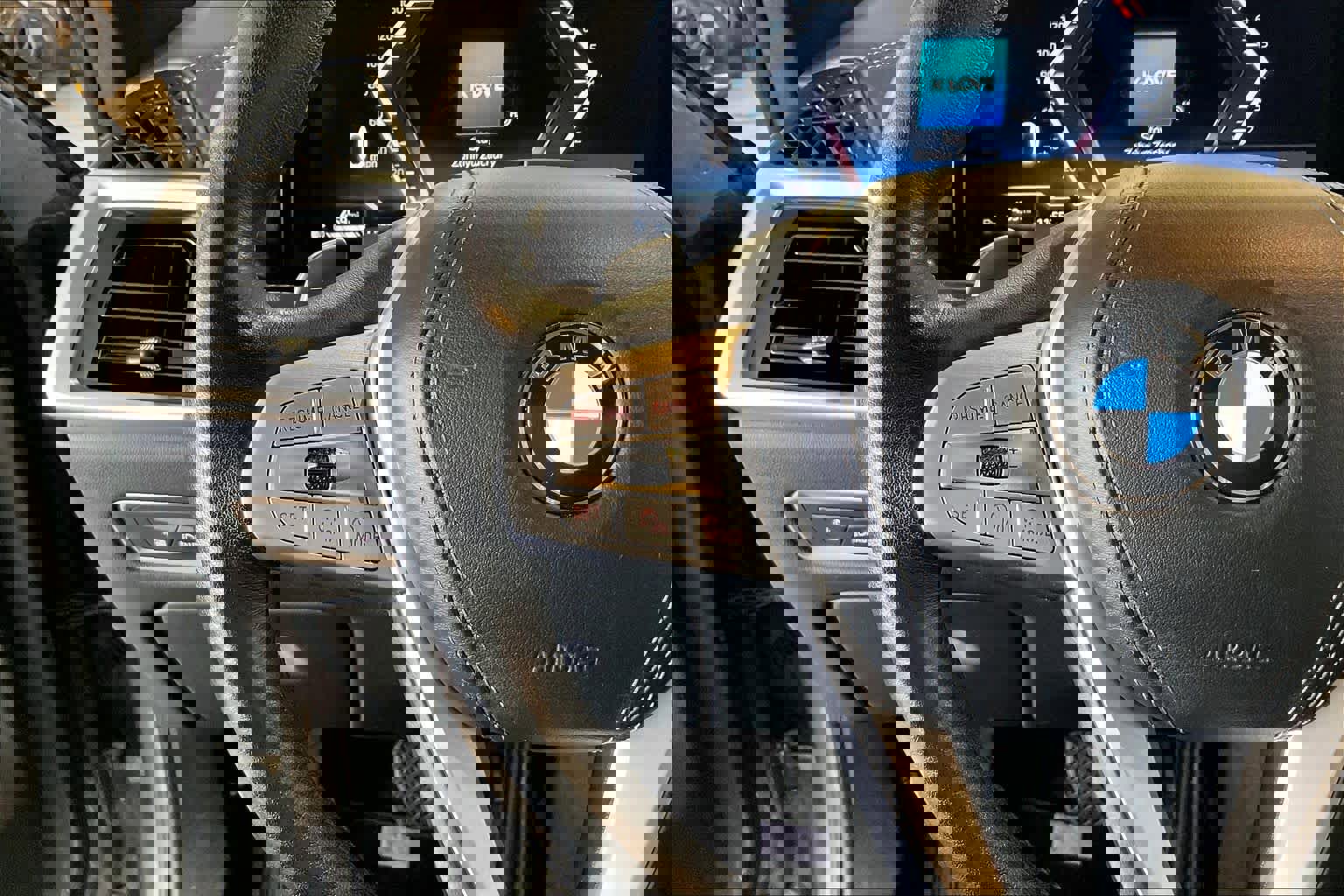 Used 2024 BMW X7 xDrive40i image 23