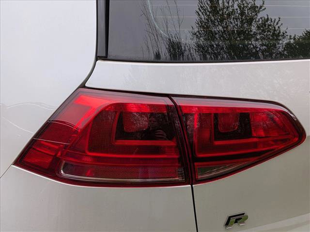 Used 2016 Volkswagen Golf 4-Door AWD/4WD image 12