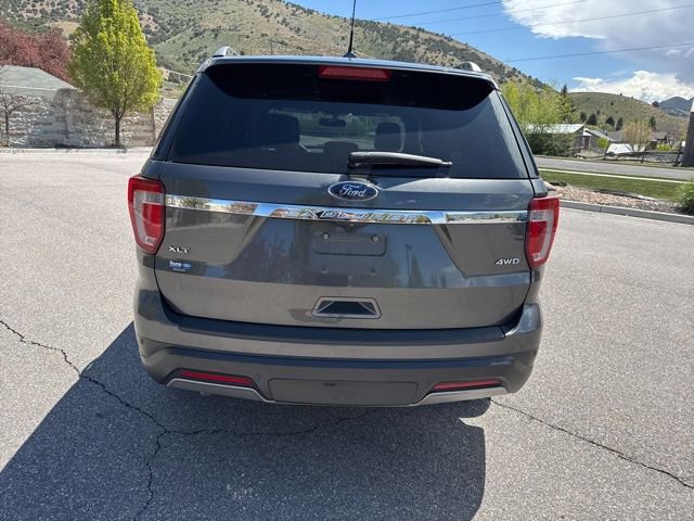 Used 2019 Ford Explorer XLT w/ Equipment Group 202A AWD/4WD image 6