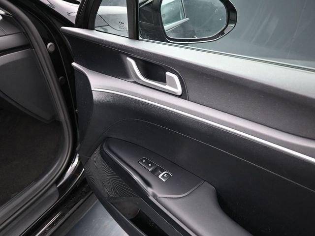 Used 2025 Kia K5 LXS image 31