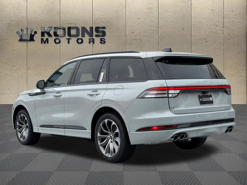 New 2027 Lincoln Aviator AWD w/ Jet Appearance Package image 5