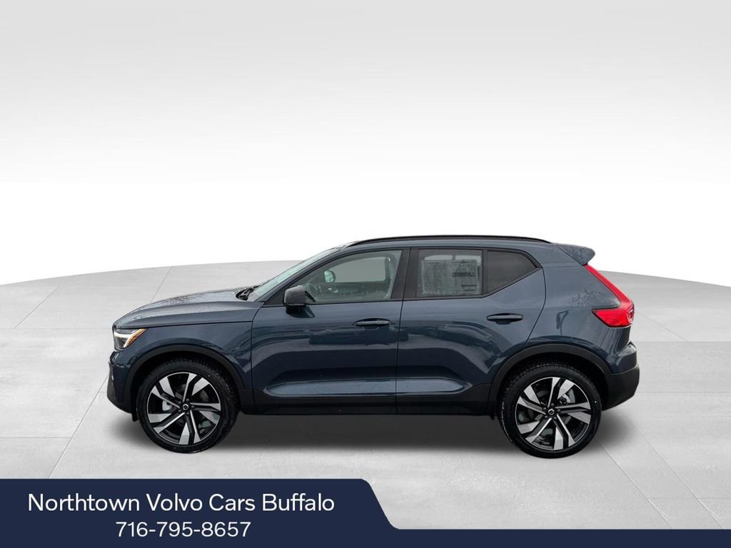 New 2026 Volvo XC40 B5 Ultra w/ Climate Package AWD/4WD image 2