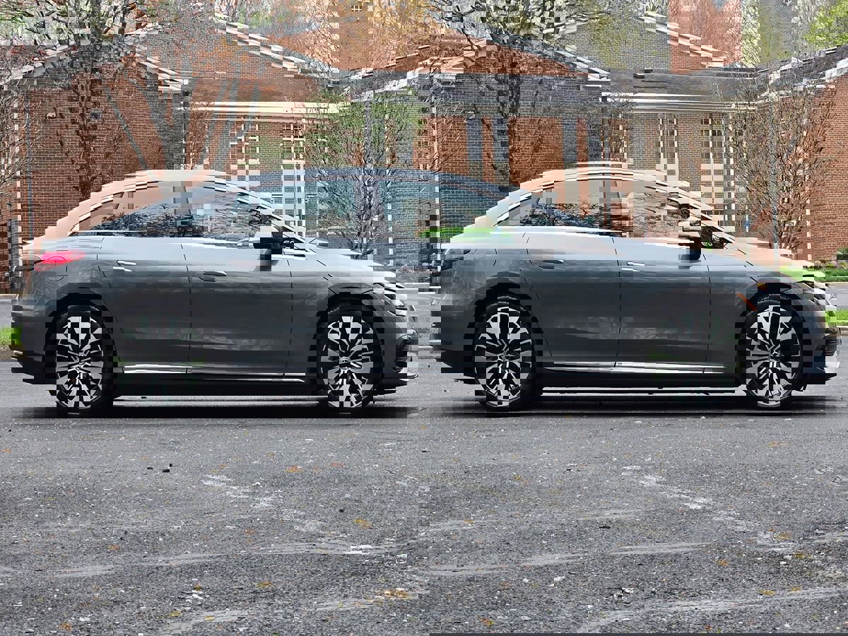 Used 2023 Mercedes-Benz EQE 350+ 4MATIC Sedan w/ Exclusive Trim Package image 7