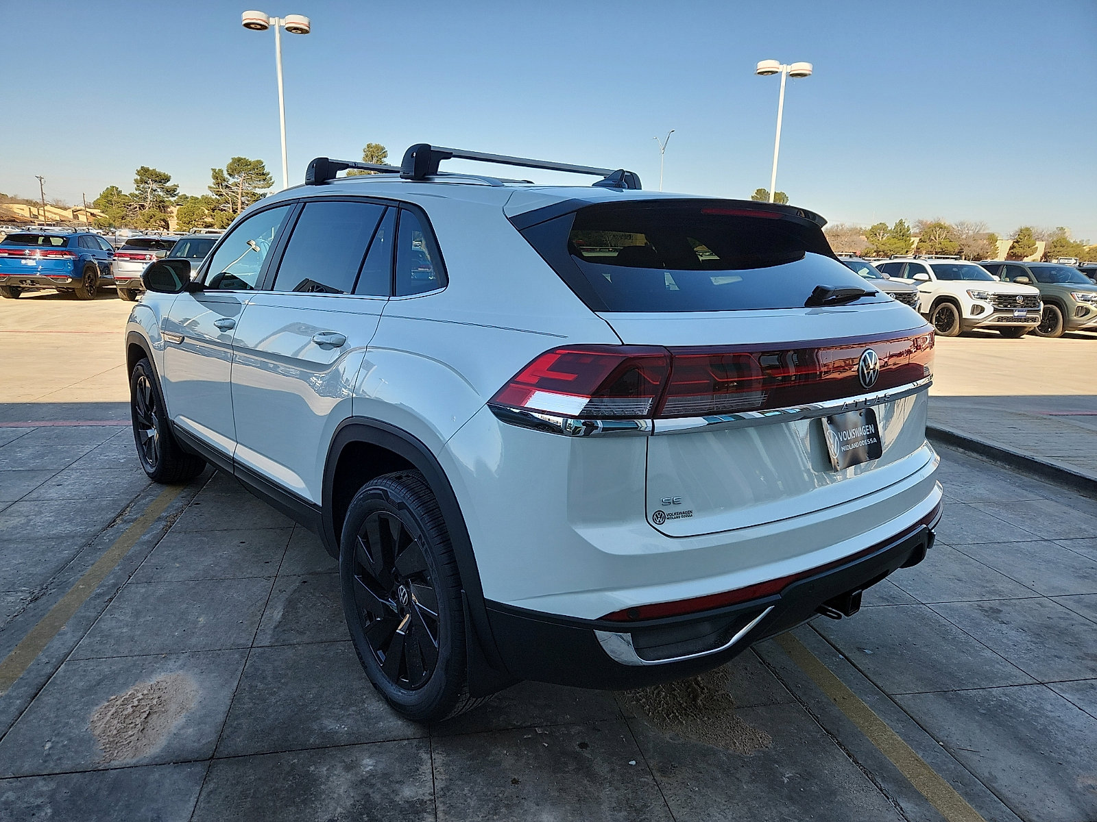 New 2026 Volkswagen Atlas Cross Sport SE image 5