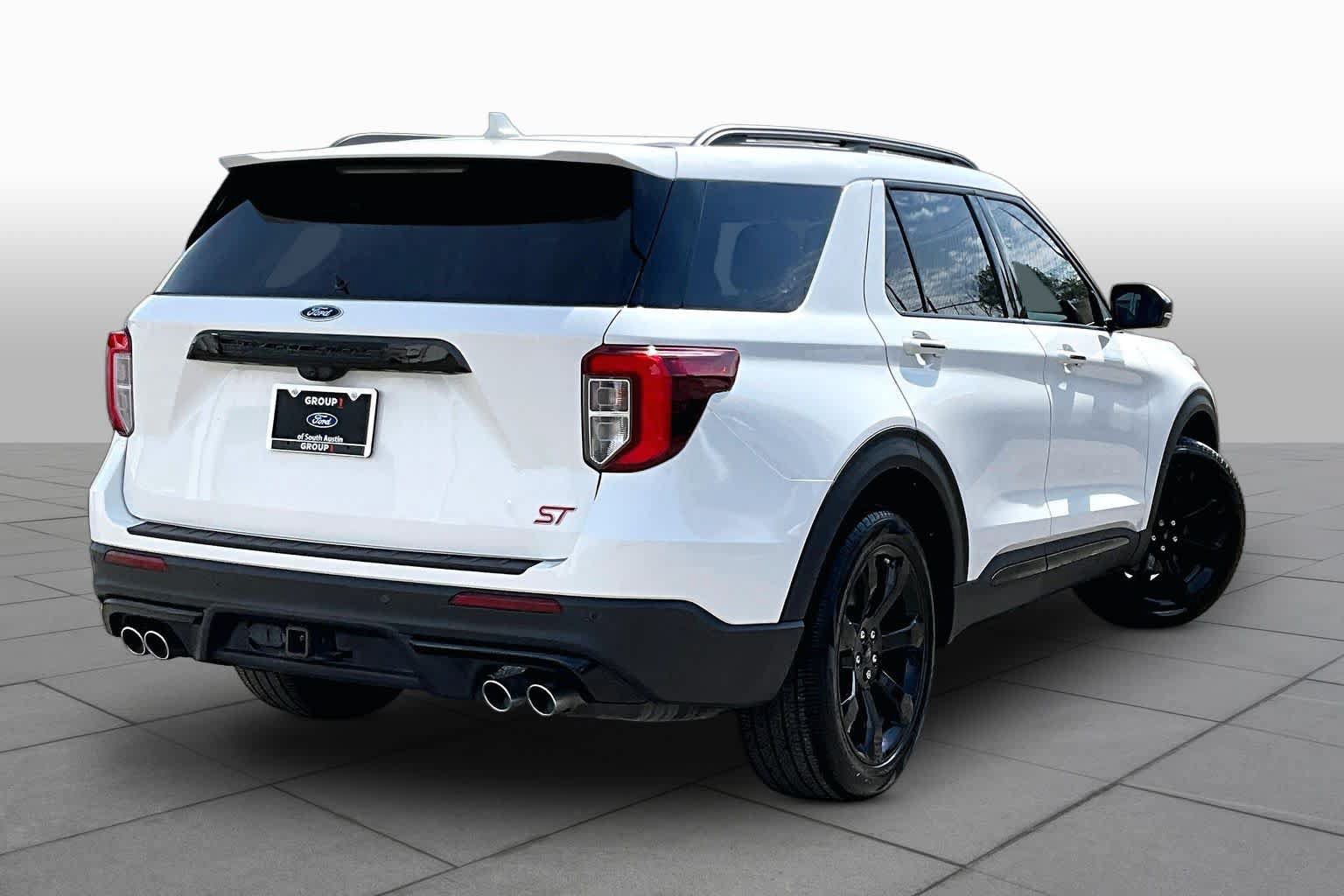 Used 2023 Ford Explorer ST w/ Equipment Group 401A AWD/4WD image 13