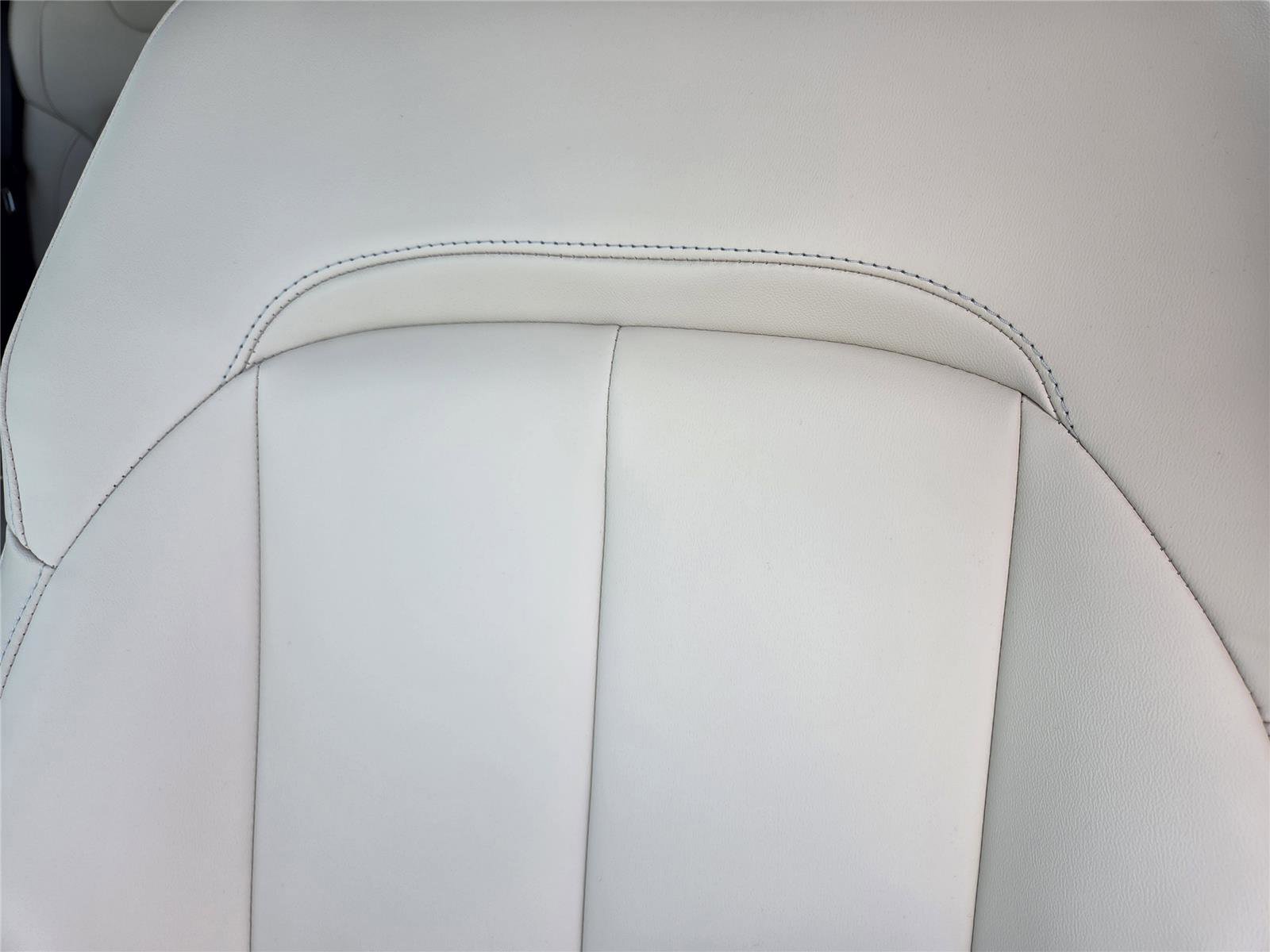 New 2026 Jeep Grand Cherokee Limited image 18