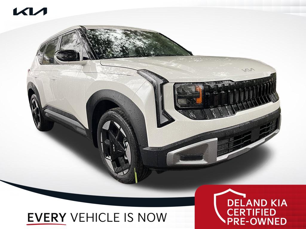 Certified 2027 Kia Seltos S FWD image 1