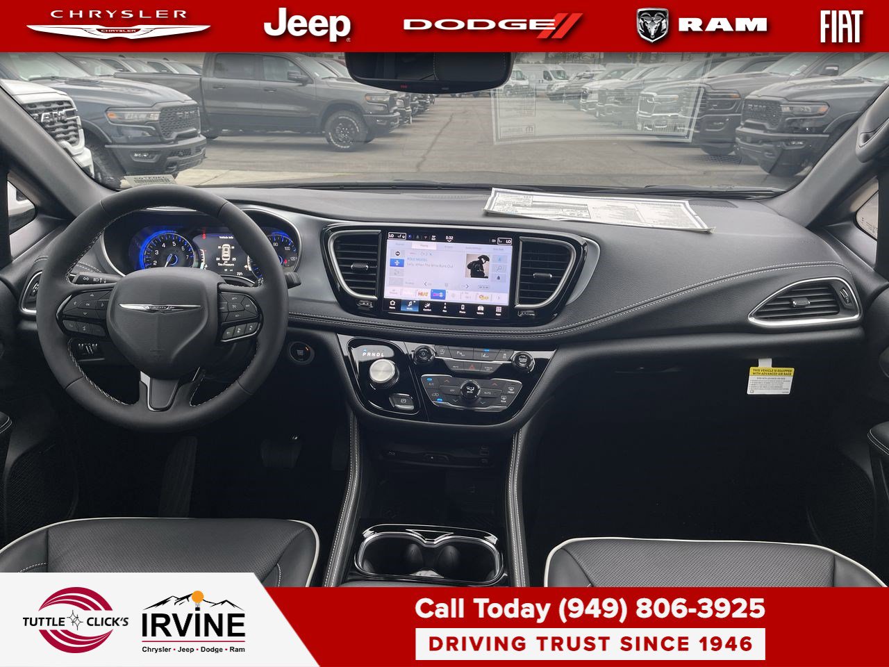 Used 2026 Chrysler Pacifica Limited w/ Uconnect Theater Family Group image 12