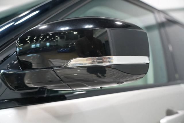 Used 2020 Land Rover Range Rover HSE AWD/4WD image 7