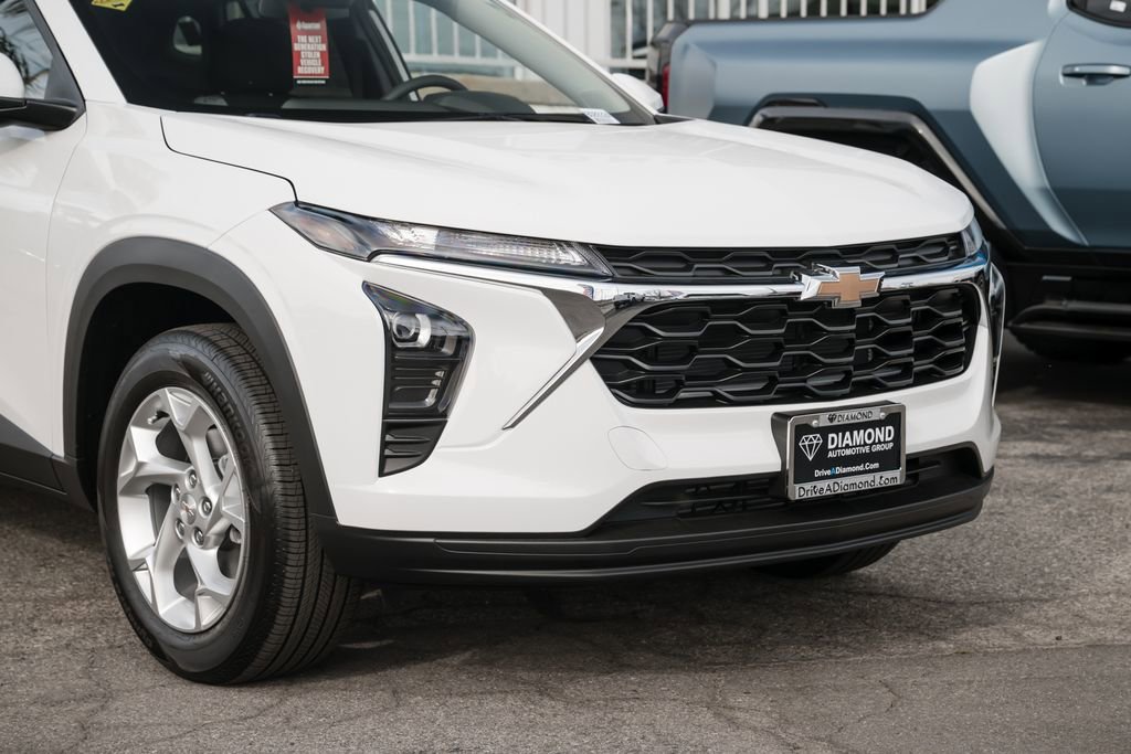 New 2026 Chevrolet Trax LS w/ LS Convenience Package FWD image 10