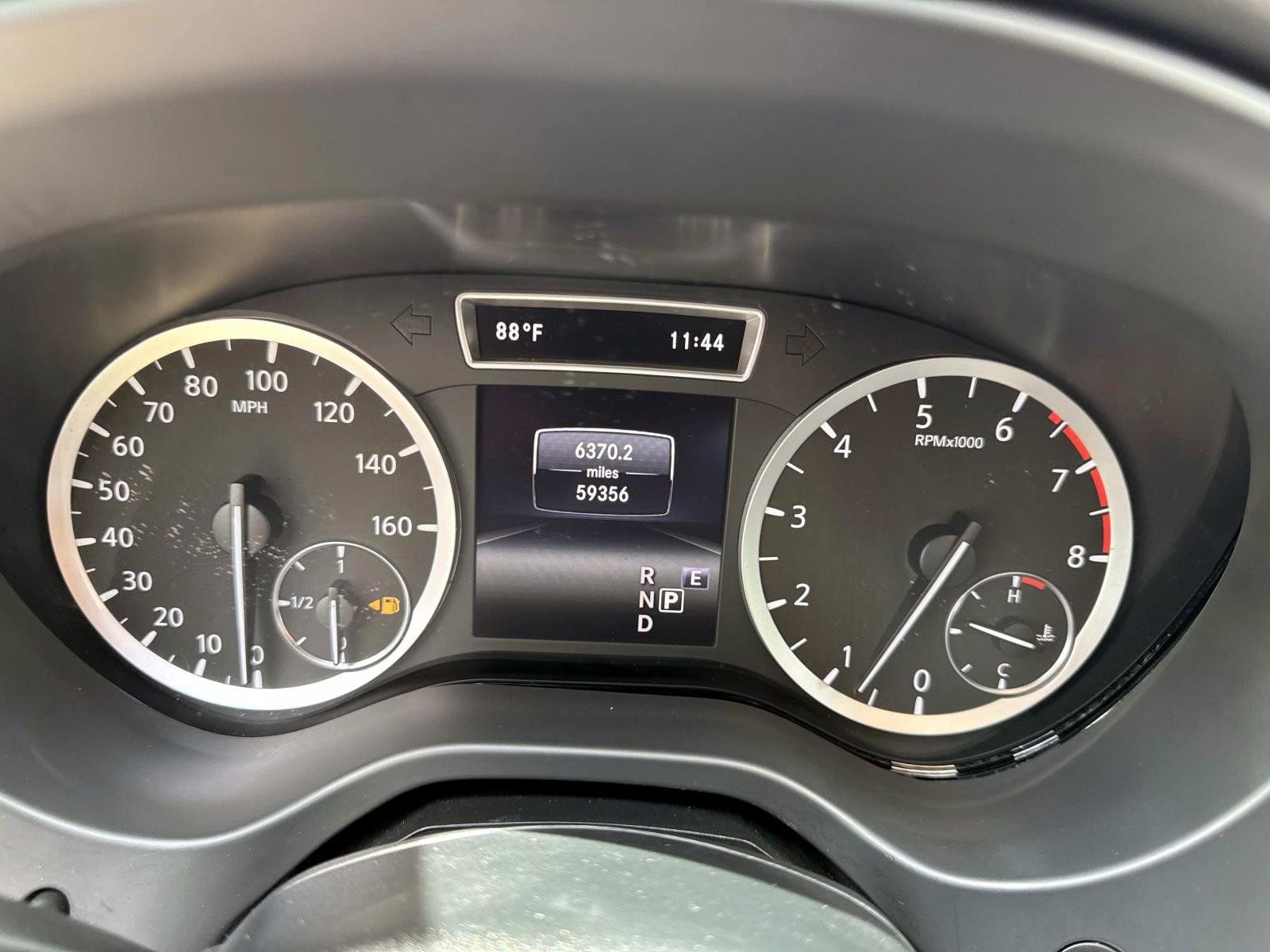 Used 2018 INFINITI QX30 Sport w/ Cargo Package image 24