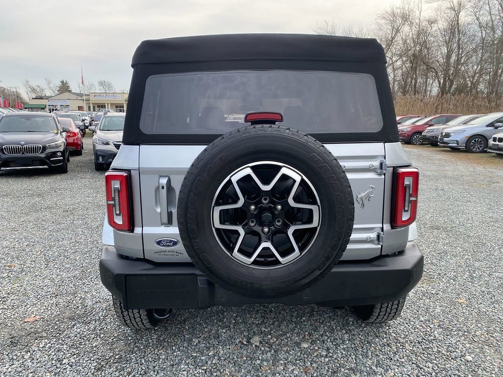 Used 2023 Ford Bronco Outer Banks image 6