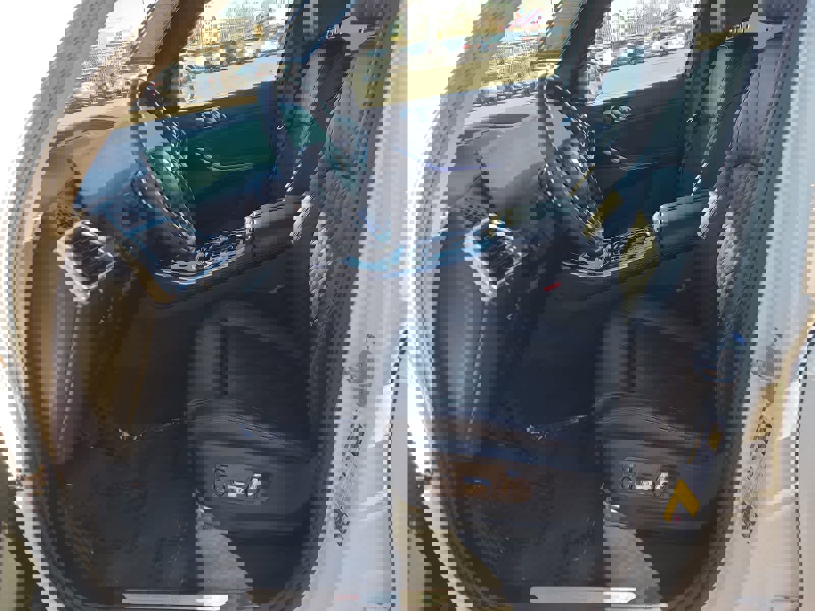 Used 2024 BMW X5 xDrive50e image 19